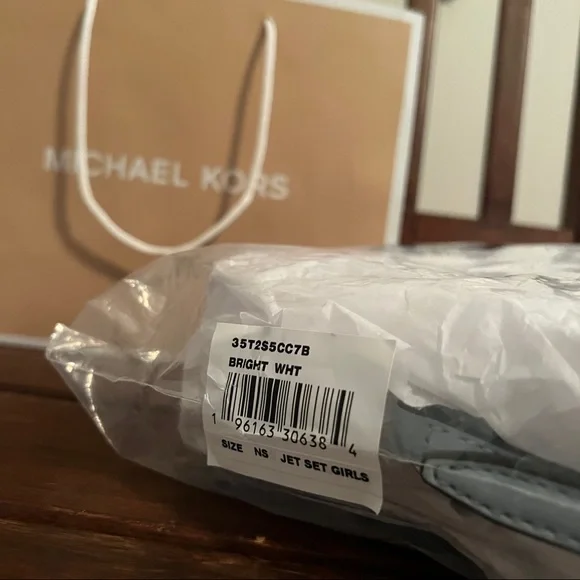 LIMITED EDITION- Michael Kors - Cross Body “Jet Set Girls” - New With Tags - Picture 6 of 11